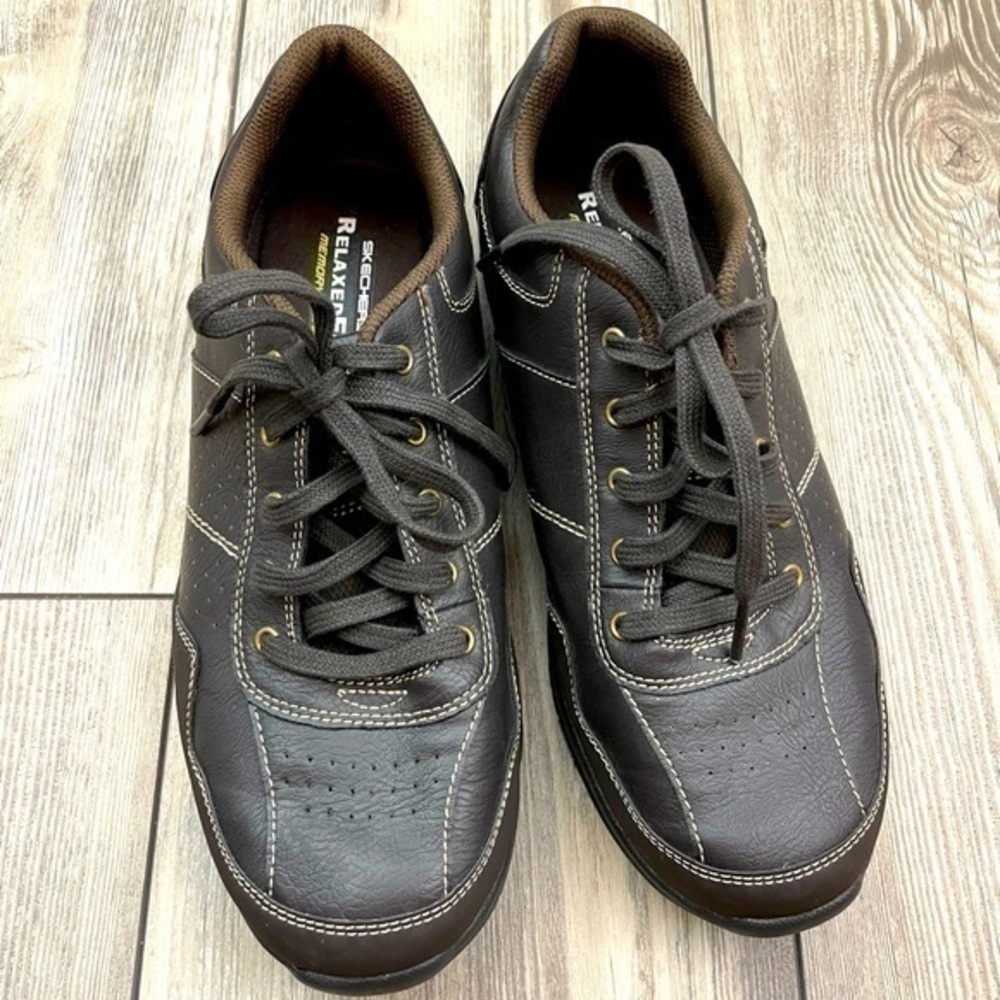 SKECHERS Relaxed Fit Memory Foam Men’s Chocolate Brown Lace Up Sneaker | Size 7